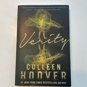 Verity by Colleen Hoover - Paperback - Very Good Condition